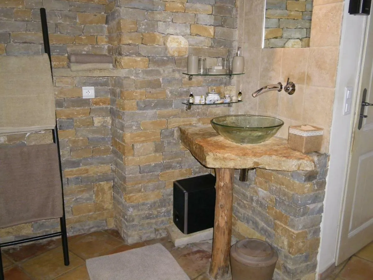 Homestay Au Pays De Cezanne Picasso & Matisse Apartment Aix-en-Provence